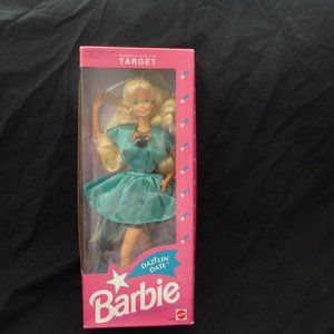 DAZZLIN DATE BARBIE DRESSIN UP FOR THE EVENING   3203     1992
